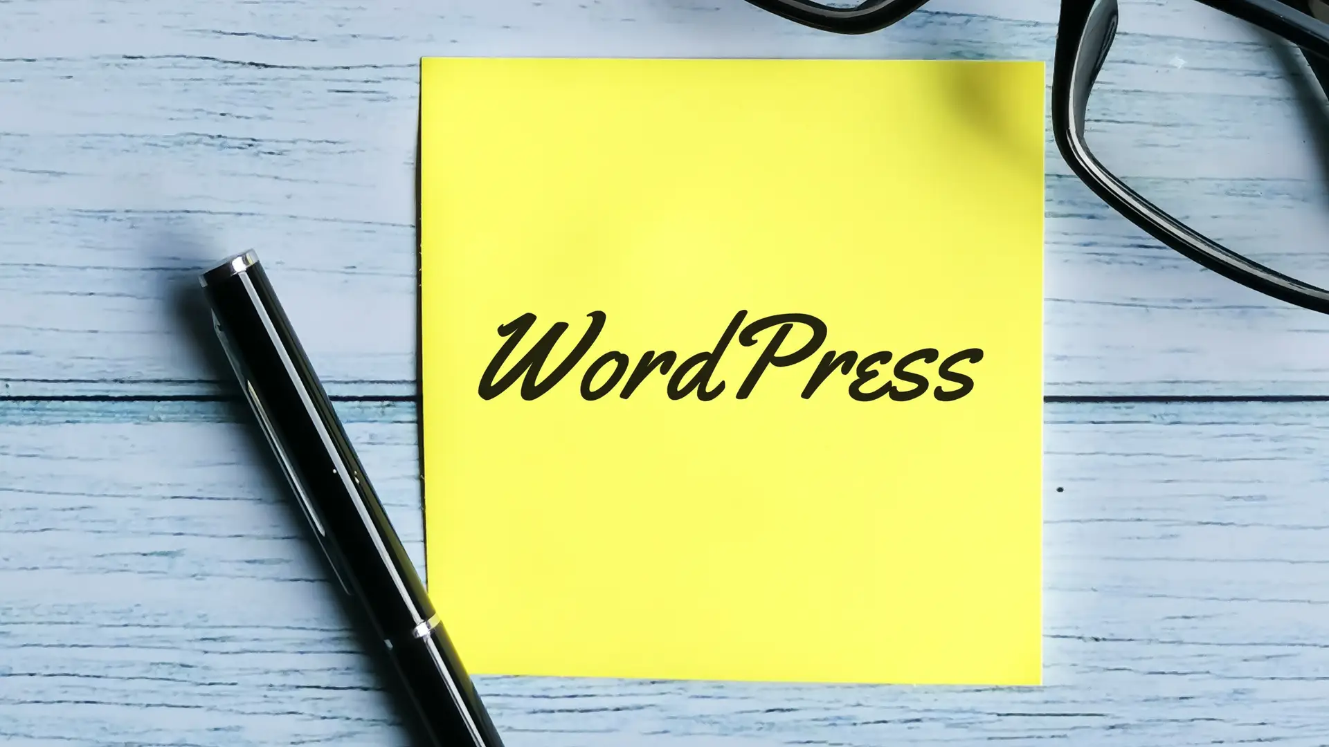 Headless WordPress architecture, frontend and backend separated through a REST API
